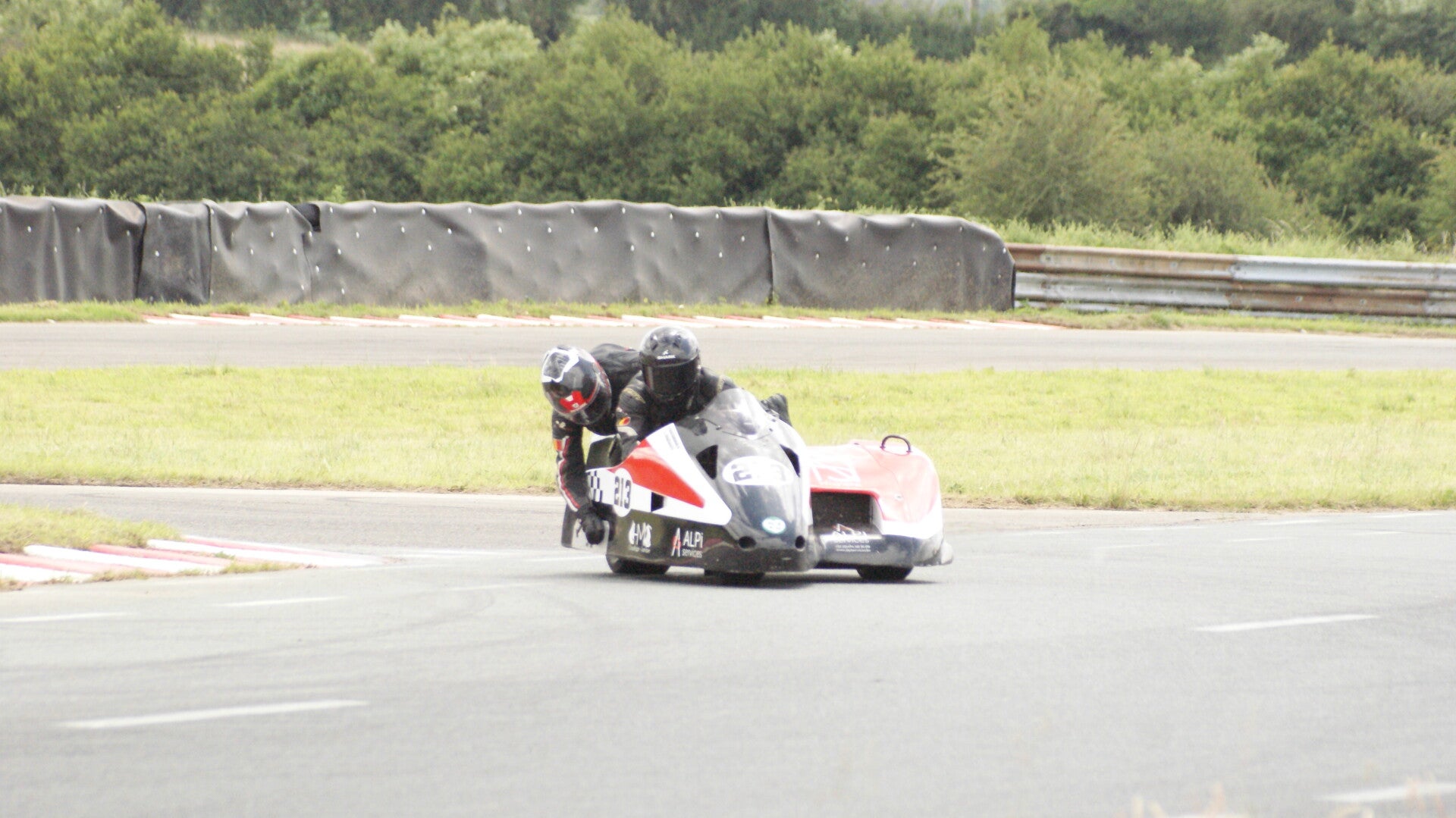 dsc08051-standard.jpg