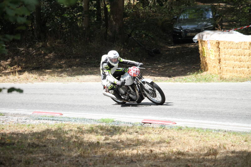 img_1469-standard-080xr5.jpg