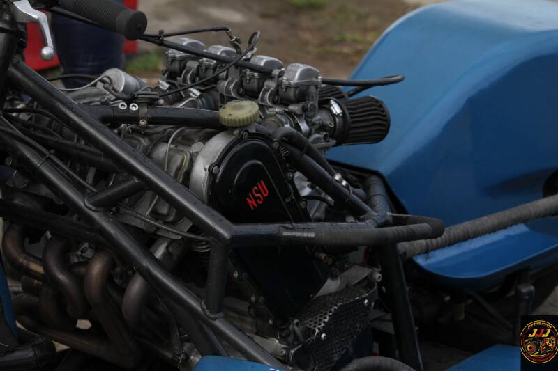 img_9665_0-standard.jpg