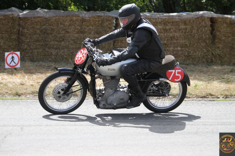 img_9893_0-standard-nm5sh4.jpg