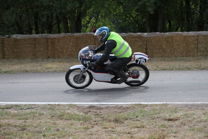 img_9912-standard-4ziqrt.jpg