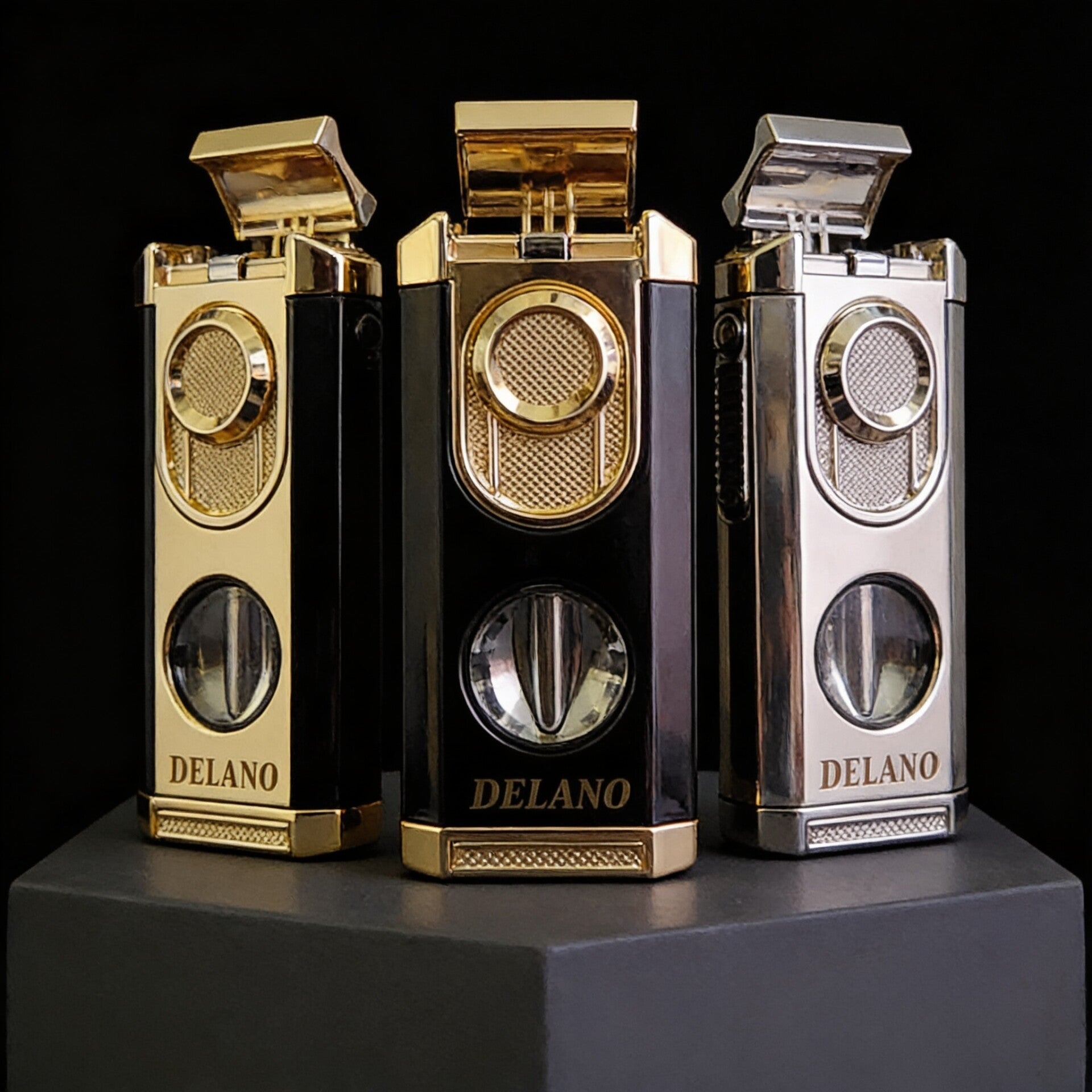 Delano Triple Jet Blue Flame Cigar Lighter With V-Cutter.