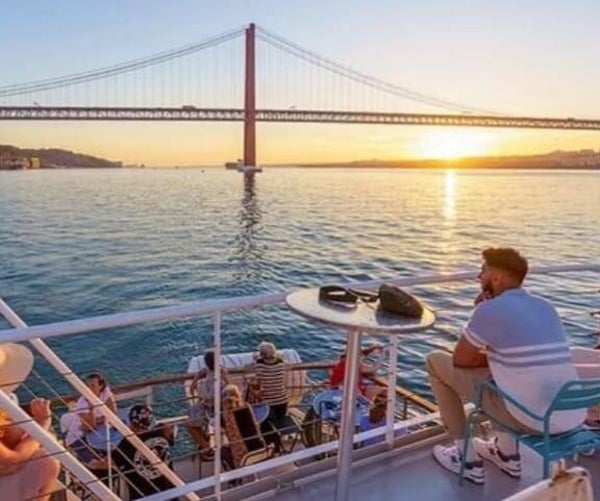 Sunset Tour Private up to 14 Pax 2h