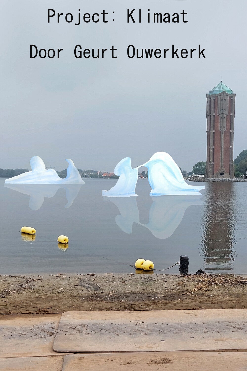 watertoren van Aalsmeer met kunstwerken van geurt 
