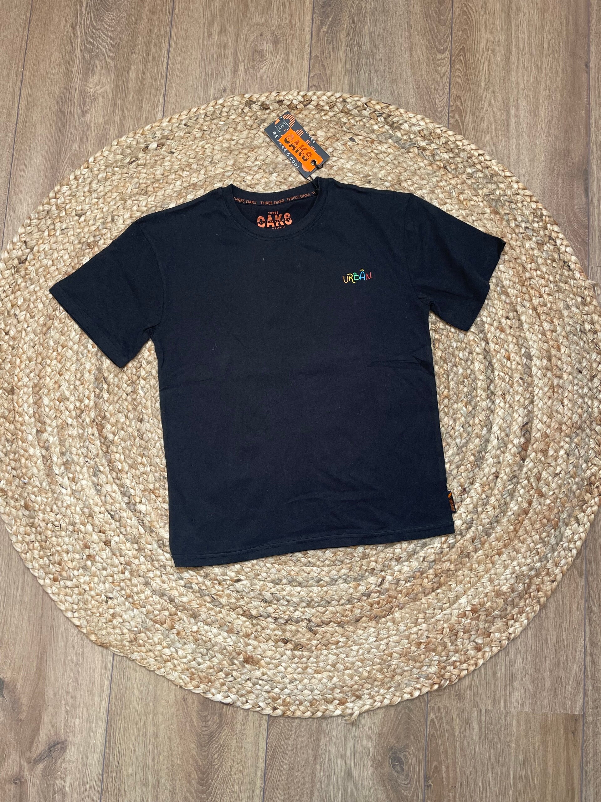 Super gaaf zwart shirt, met opdruk op de achterkant