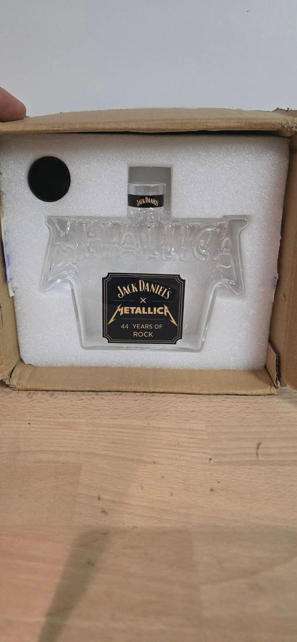 Jack daniels flasche leer