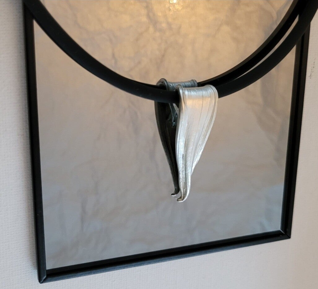 zilveren mitsuro hikime hanger uit de Silver Lining collectie van Argentum47ndard.jpg