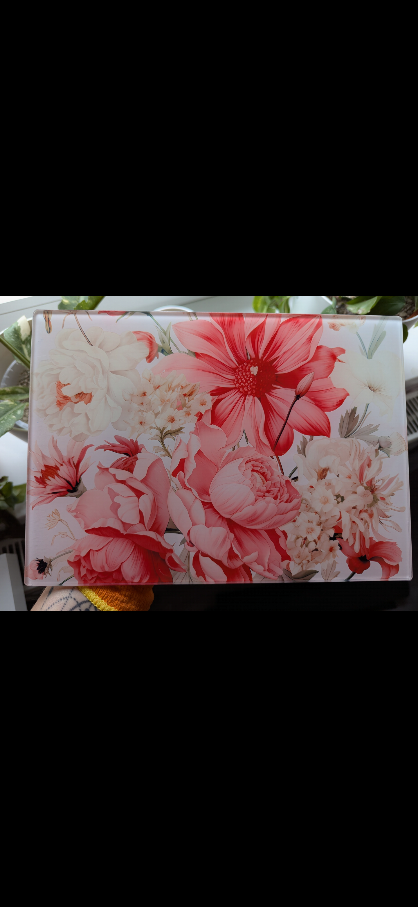 Sublimiertes Schneidebrett aus Glas mit Blumenmuster in rosa-rot