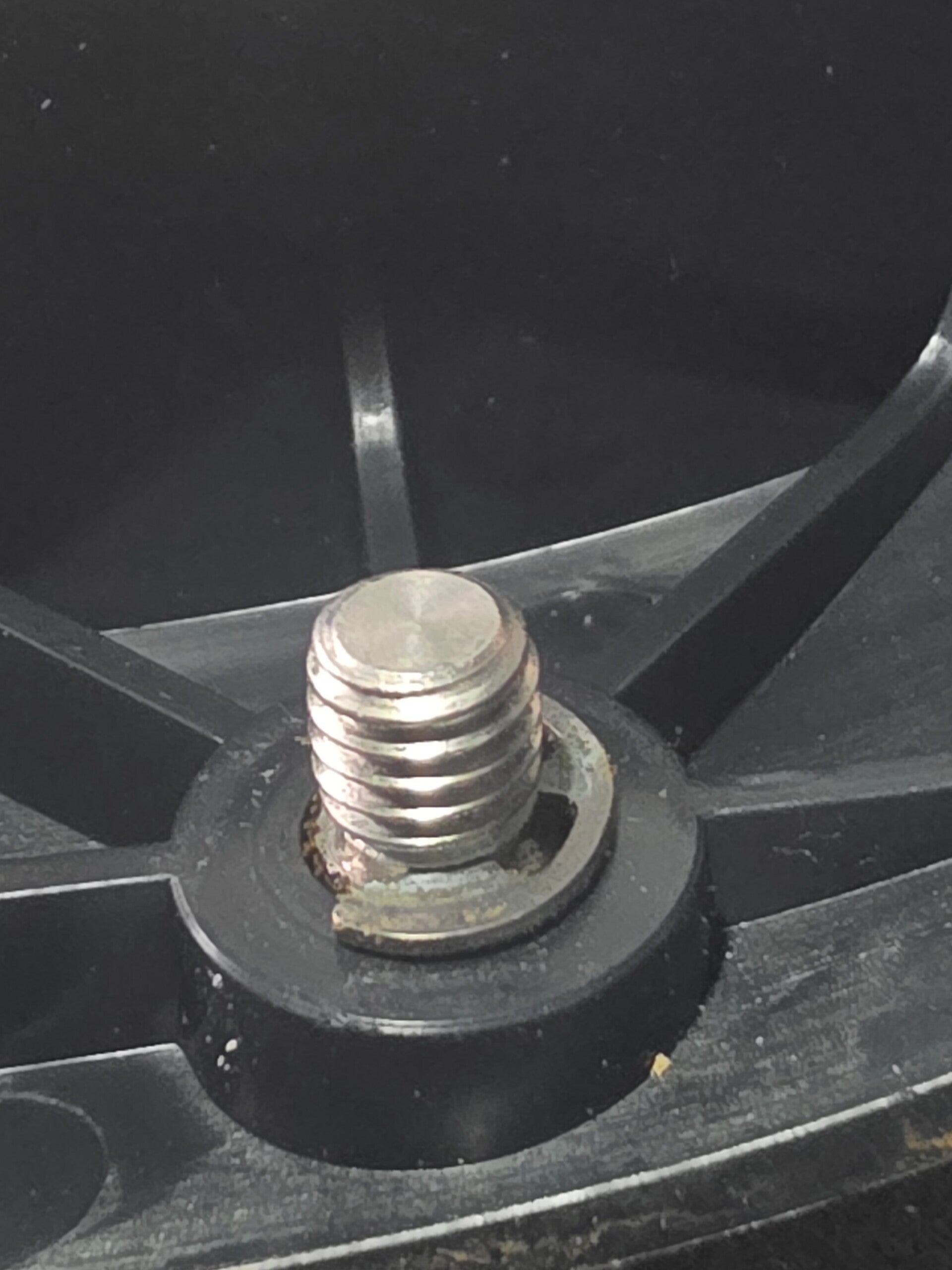 deeper quest eclips for battery cover bolts