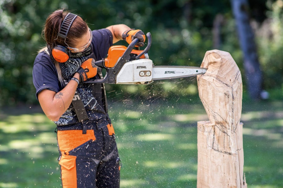 CARVING / Kettingzagen / Snoeien en Zagen | Jacobs Maurits bv