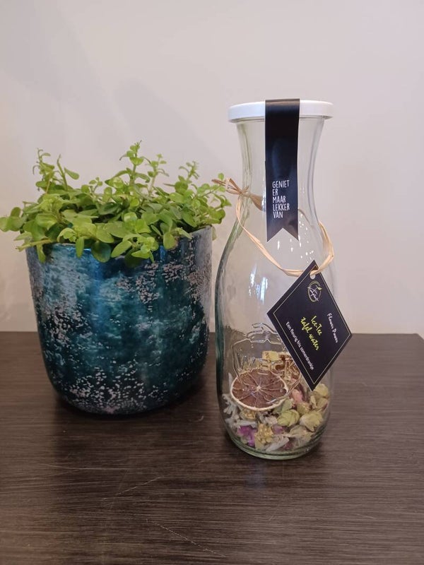 Tafelwater 'Flower Power'