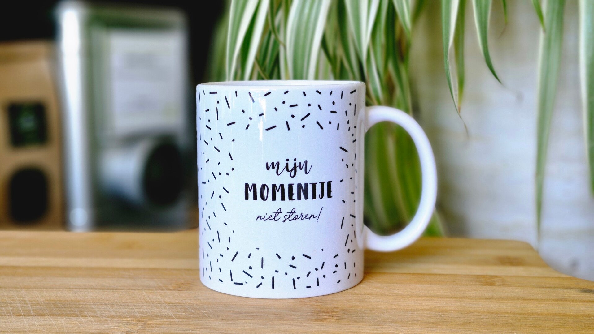 Mok 'Mijn MOMENTJE, niet storen!'