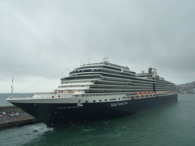 Nieuw Amsterdam Holland America Line | www.atlantisreisen.com