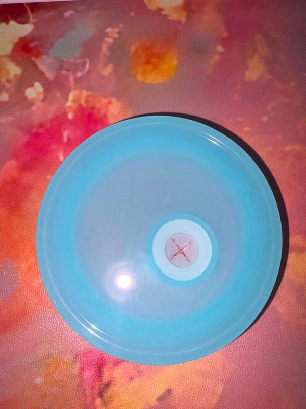Colored lid