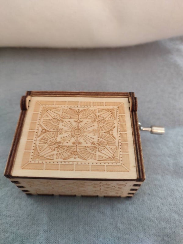 Spieluhr "Damon Slayer"