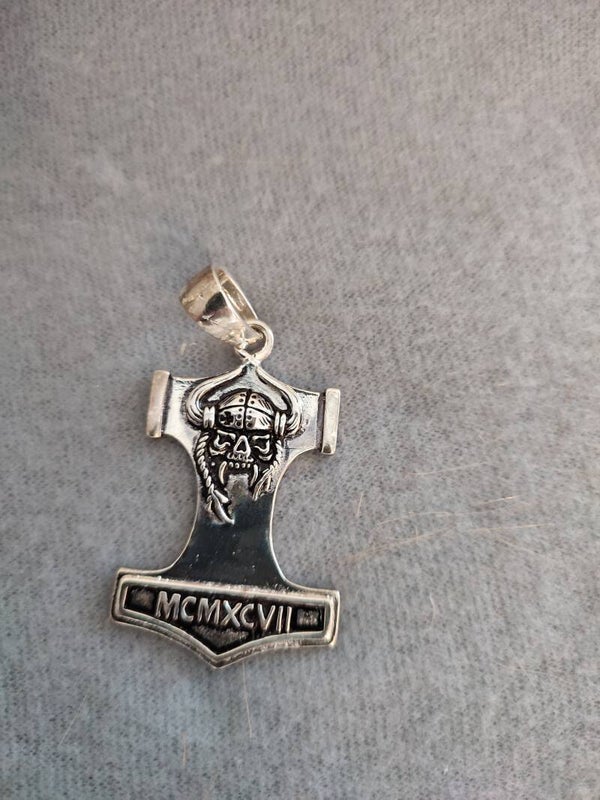 et Nox Anhänger "Thors Hammer Totenkopf"