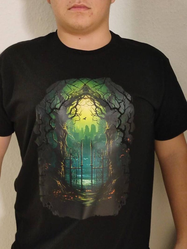 T-Shirt "Cemetery Gate"