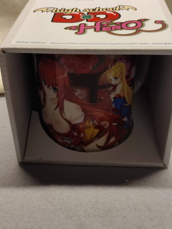 Crunchyroll-Tasse Hightschool D+D Hero-Motiv 1