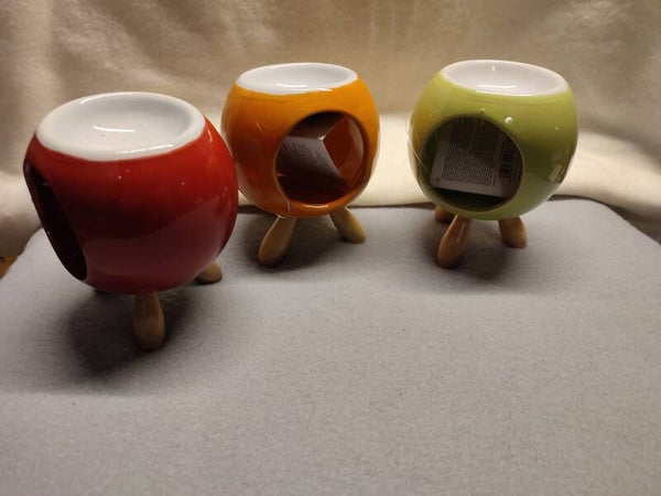 Runde Duftlampe aus Keramik mit Füßen