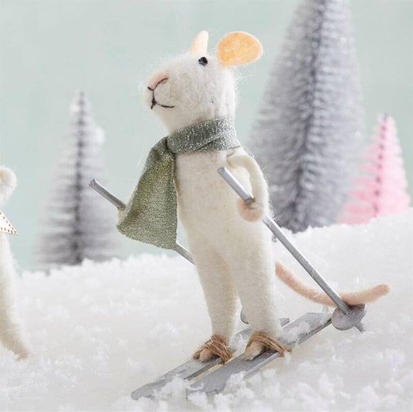 SKIING WONDERLAND MOUSE