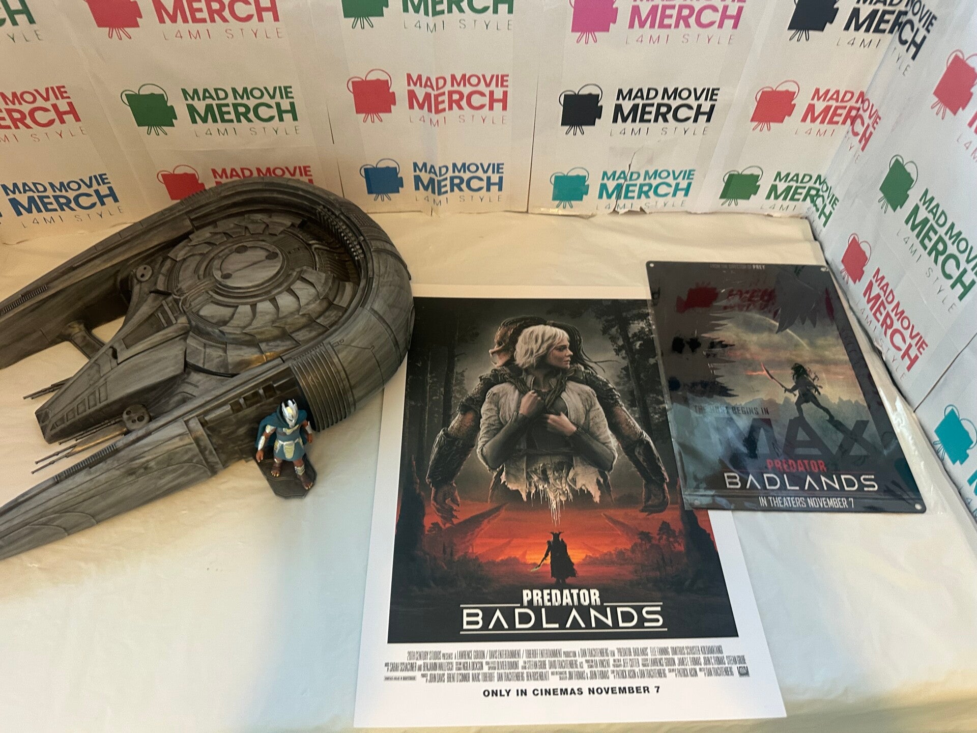 Predator Badlands Drop Ship Popcorn Bucket and Poster Bundle