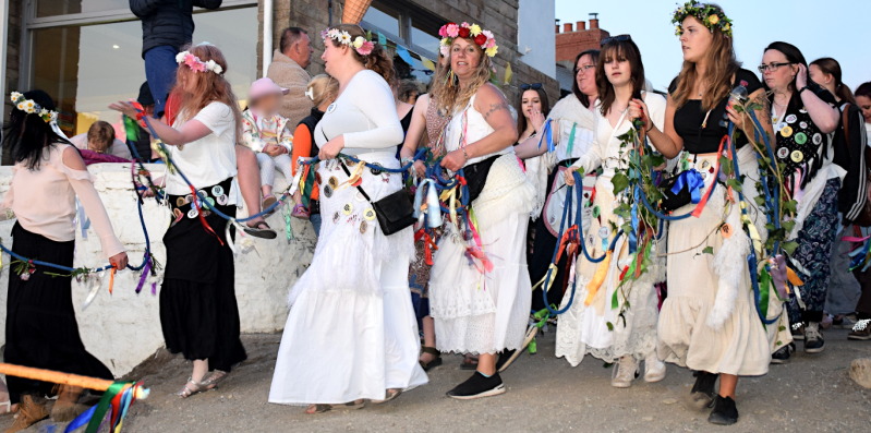 Earl of Rone and Grenadiers | Combe Martin