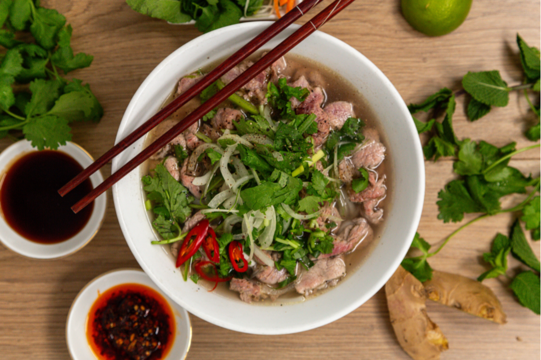 Helsingin paras Pho - keitto naudanlihalla -  Best pho wiht beef