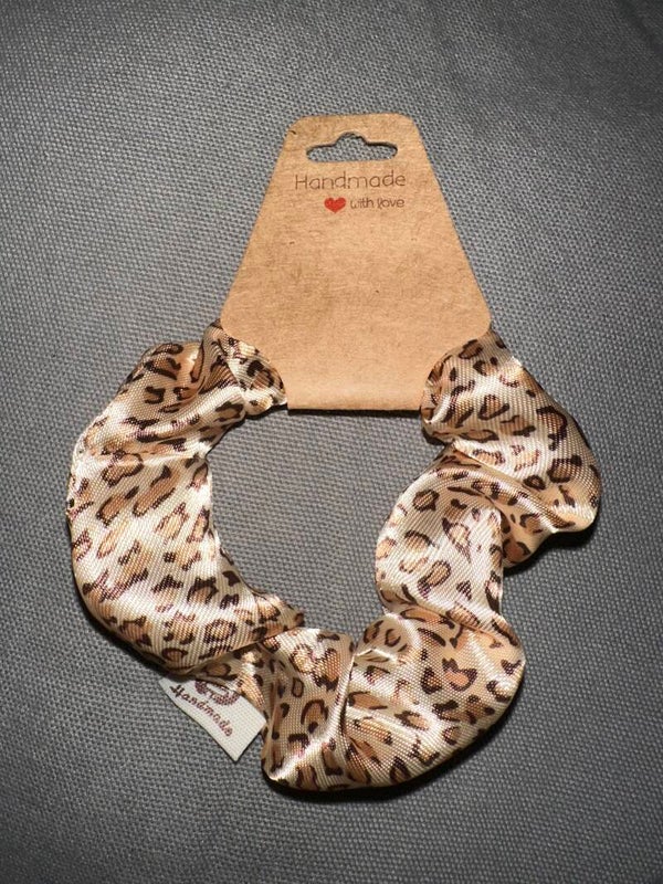 Scrunchie Leo nr 2.
