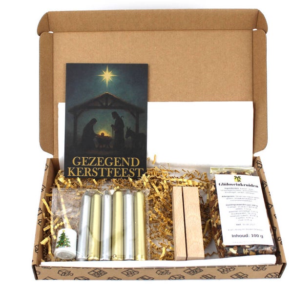 Mini kandelaar en gouden en zilveren kaarsjes +  Glühweinkruiden (100g) en Kerstkaart