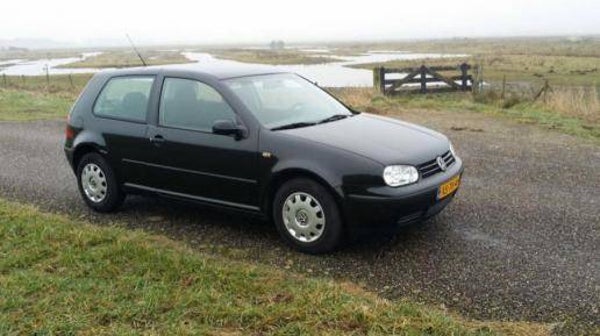 Volkswagen Golf 1.6 SR