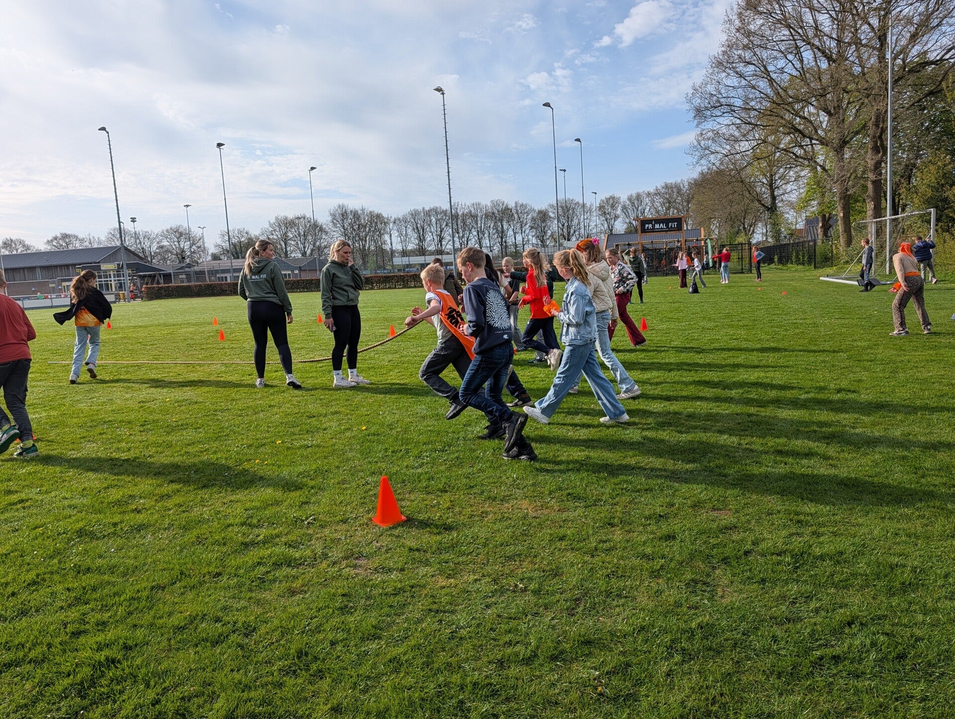 Primal Fit Opeinde Meerdaagse activiteiten voor scholen, bedrijven en grote groepen. Groepsuitje Friesland.