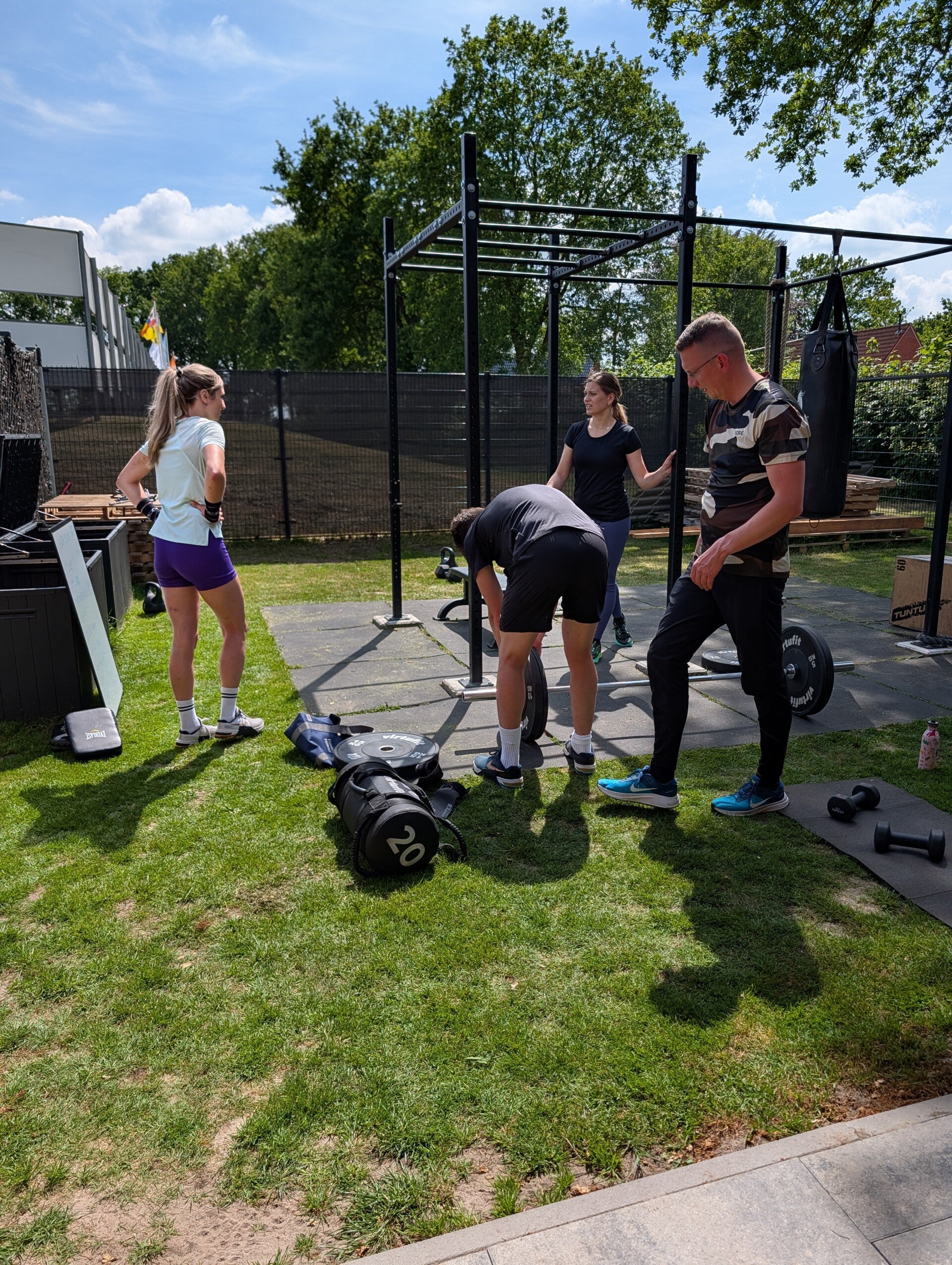 Primal Fit groepslessen buiten trainen - bootcamp - outdoor fitness in Opeinde Friesland