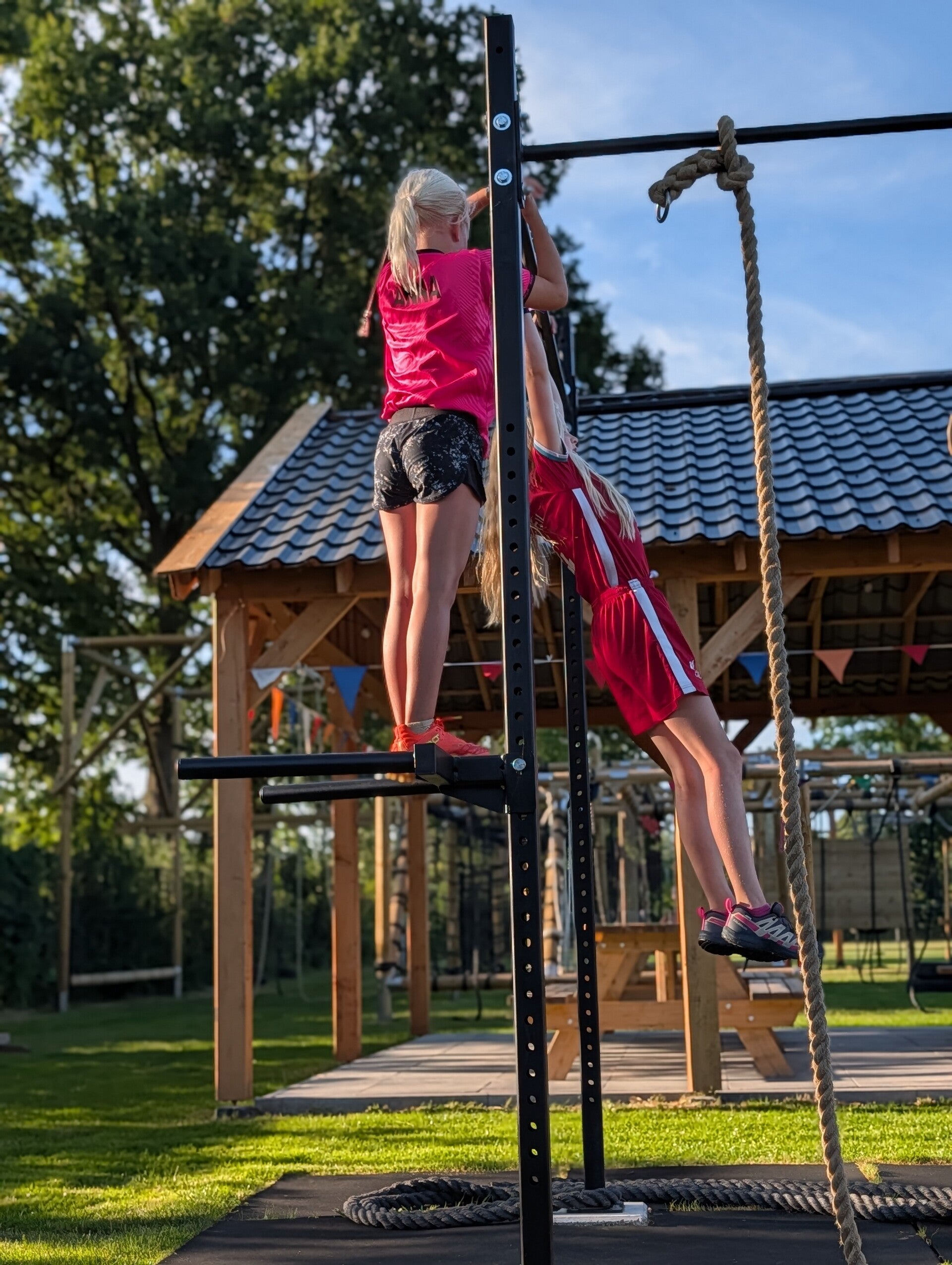 Primal Fit. Buiten sport, survival en activiteiten in Opeinde bij Drachten, Friesland