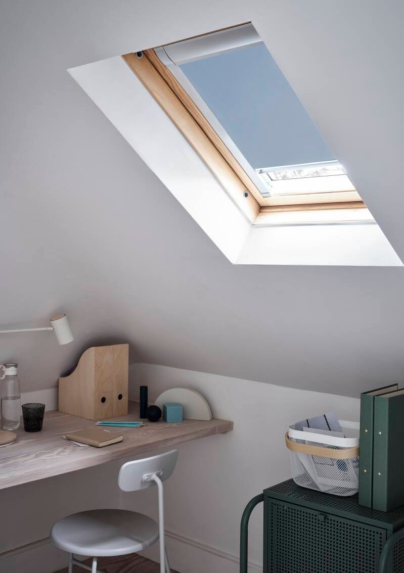 arena-24-bloc-skylight-ozone-sporty-blue-office-01-standard.jpg