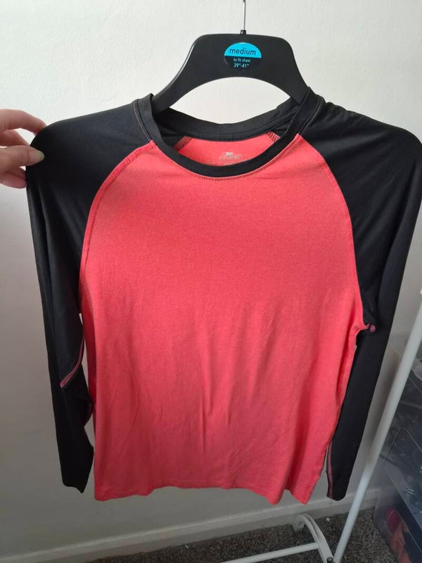 Salmon/black long sleeve men's top. Size medium by Crane