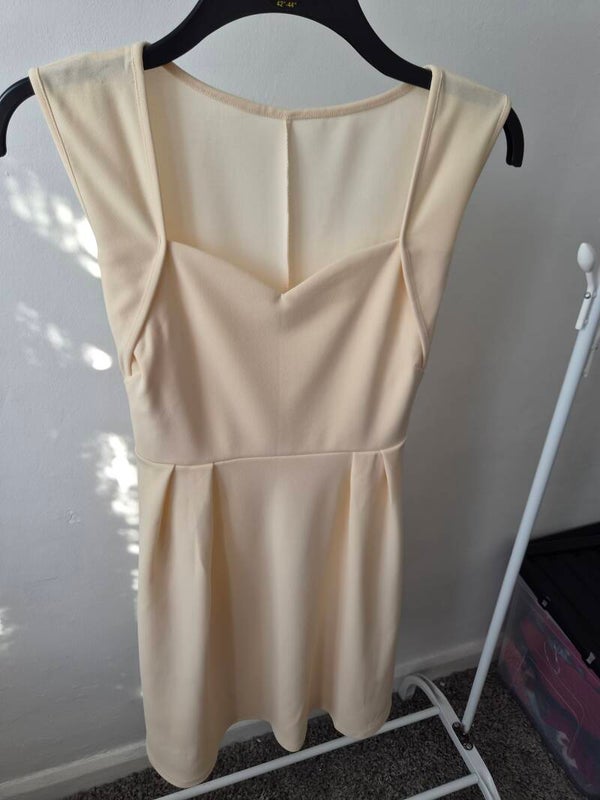 Creamy coloured dress. Size XL by Shein