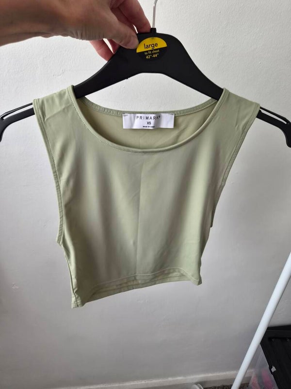 Khaki green crop top. Size XS by Primark
