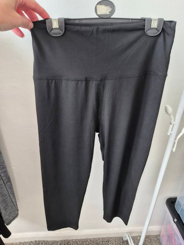Black cropped leggings.  Size small-medium