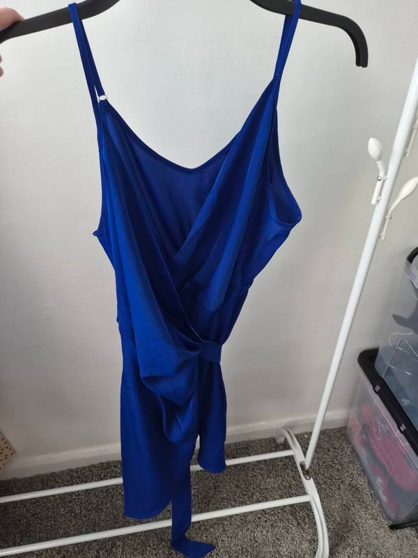 Royal blue wrap dress. Size medium by Shein