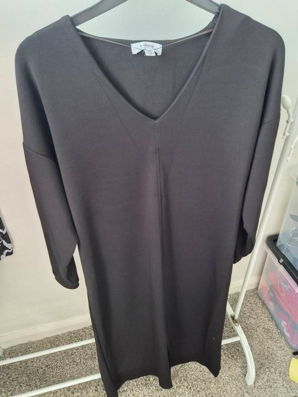 Black long sleeve dress. Size Large by B. Young