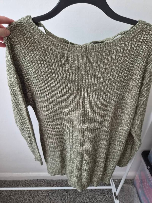 Green/white jumper. Size large by Pep & Co