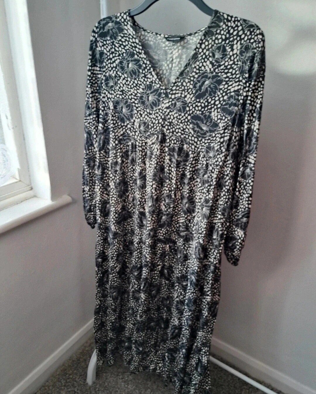 Black/white floral long dress. Size 14