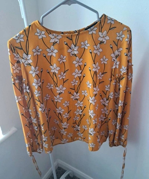 Mustard floral long sleeve top. Size 10