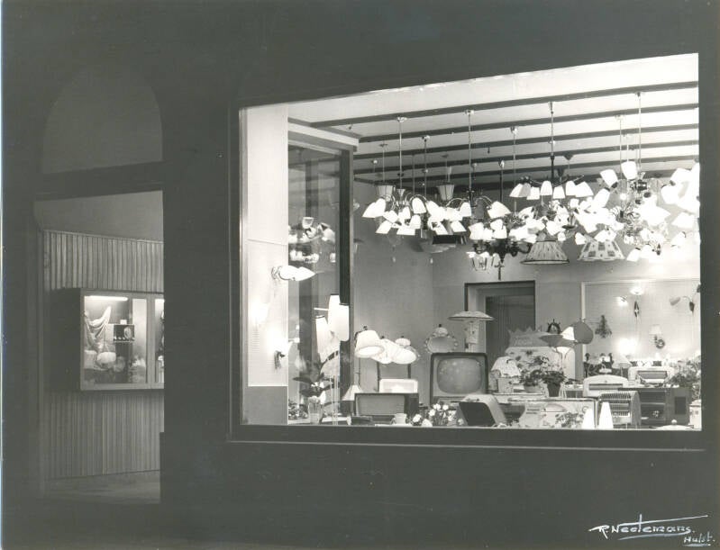 Winkel opening in 1958 Steenstraat 12 Hulst