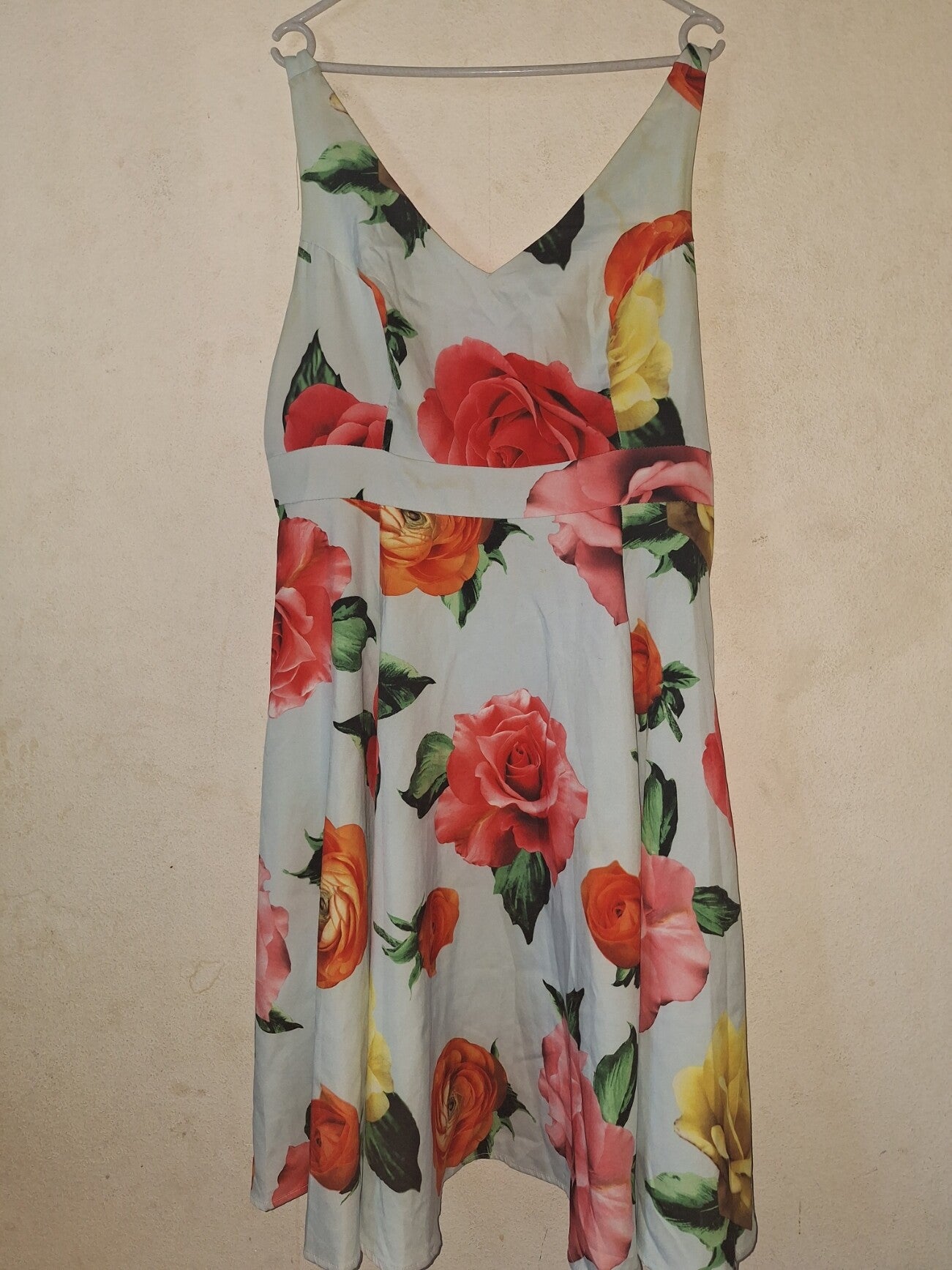 Florales bedrucktes Kleid Grösse 46