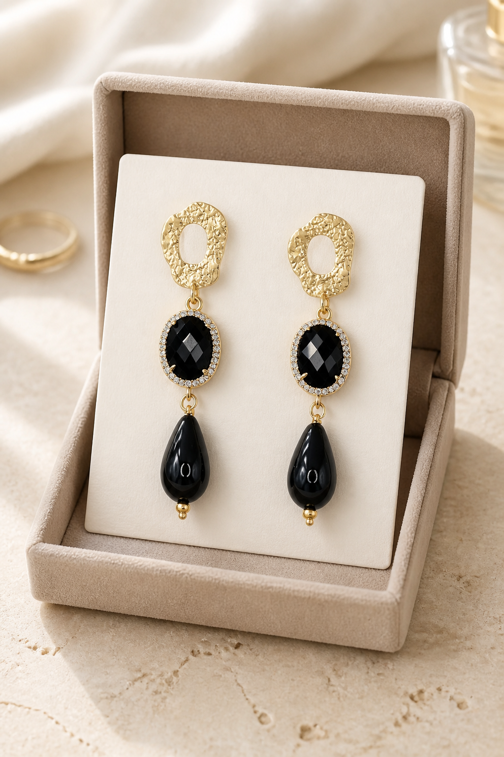 Luce d’Oro black strass
