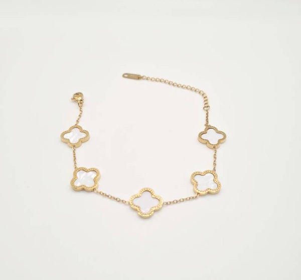 Goud met parelmoer bloem klaver clover armband