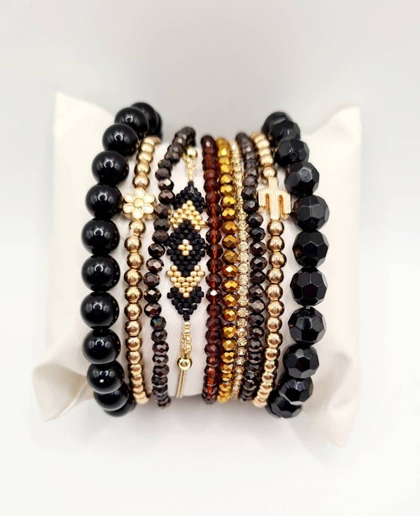 Armbanden set our of Africa black brown