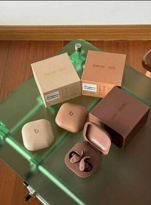 Kim earbuds