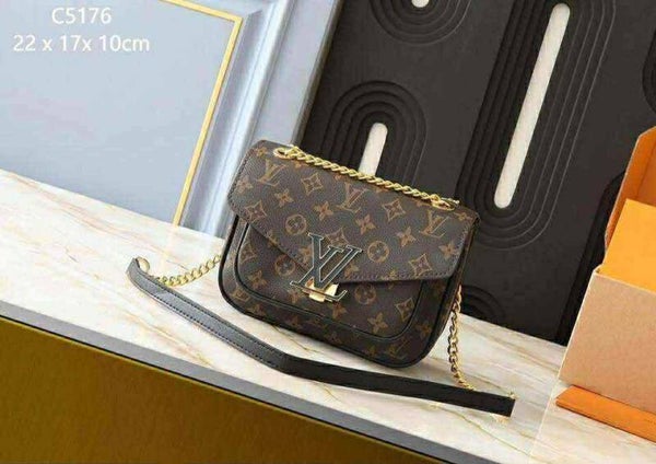 LV purse